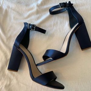 Gianni Bini
Joenah Satin Ankle Strap Block Heel Dress Sandals